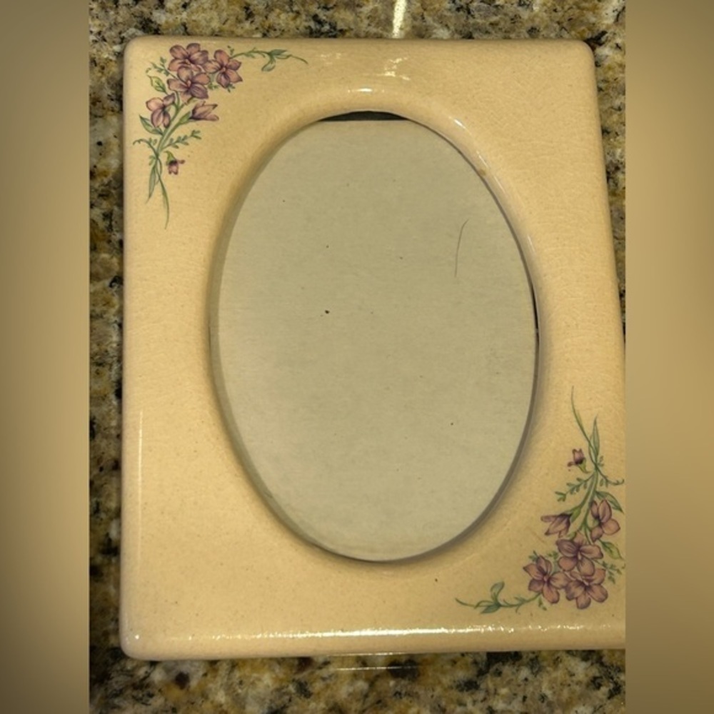 Vintage Hallmark cracked porcelain picture frames - Picture 1 of 6